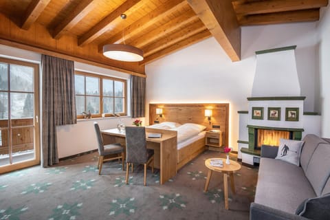 Seating area, Bedroom