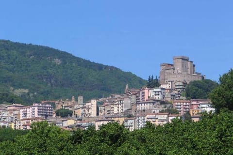 Day, Natural landscape, City view, Landmark view, Mountain view