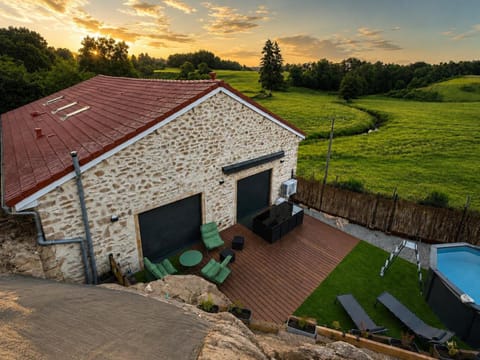 Garden, Pool view, Swimming pool, Sunrise