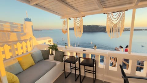 Property building, Balcony/Terrace, Sea view, Sea view, Sunset