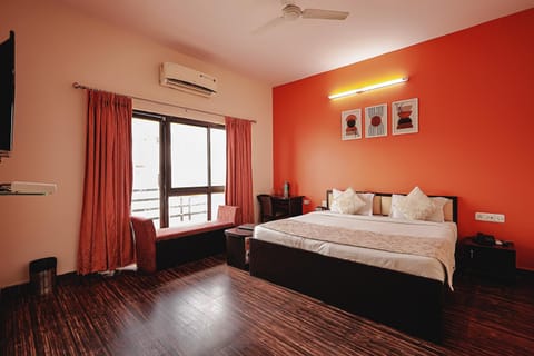 View (from property/room), Bedroom, fireplace, air conditioner