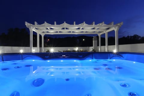 Hot Tub, Balcony/Terrace, City view, Mountain view, Sea view