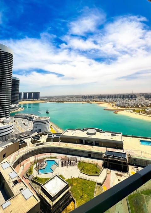 Natural landscape, View (from property/room), Balcony/Terrace, Lake view, Sea view