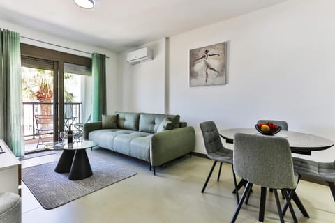 Living room, Mountain view, Sea view