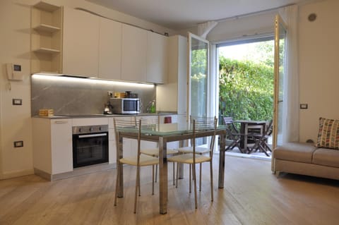 Kitchen or kitchenette, Living room, Dining area