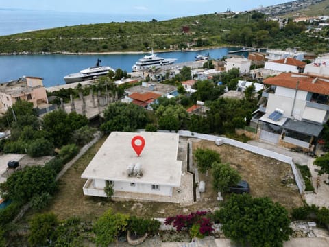 Property building, Nearby landmark, Day, Neighbourhood, Natural landscape, Bird's eye view, Beach, City view, Lake view, Mountain view, River view, Sea view, Street view, Location