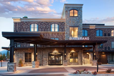 Property building, Facade/entrance