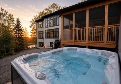 Bird's eye view, Hot Tub, Hot Tub, View (from property/room), View (from property/room), Garden view, Garden view