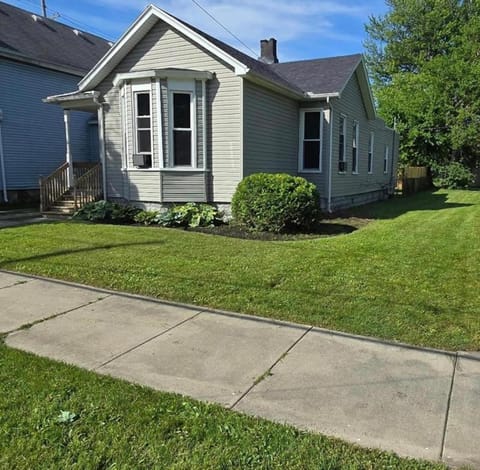 Property building, Natural landscape, Garden