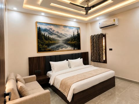Bed, Living room, air conditioner