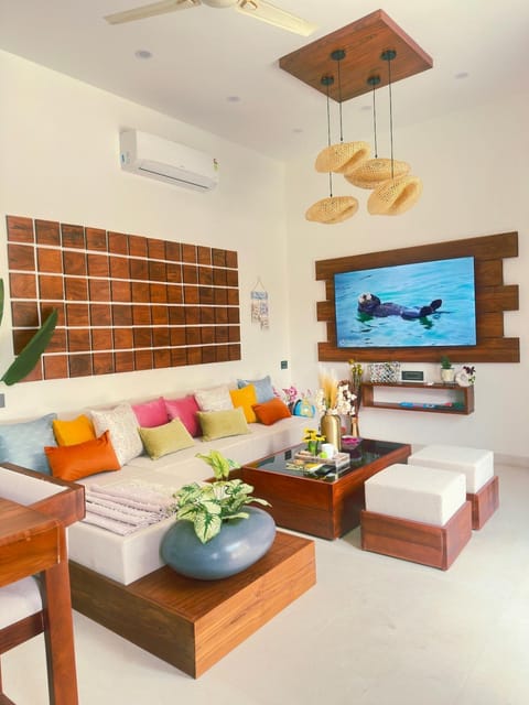 TV and multimedia, Living room, Seating area