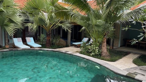 Garden, Garden view, Swimming pool, sunbed