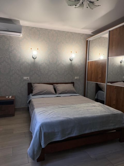 Bed, Bedroom, wardrobe