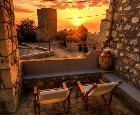 Patio, Day, Natural landscape, Sunrise, Sunset