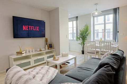 Living room, heating, internet