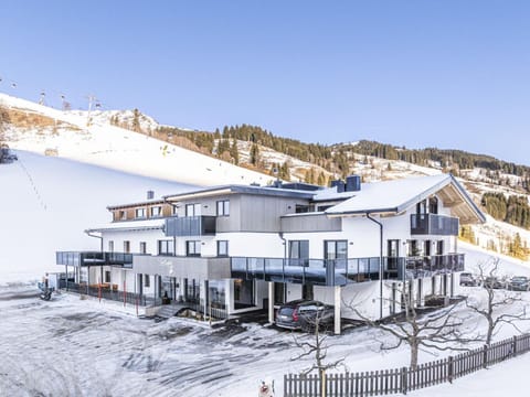 Property building, Winter