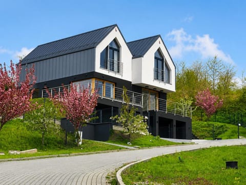 Property building, Neighbourhood, Street view