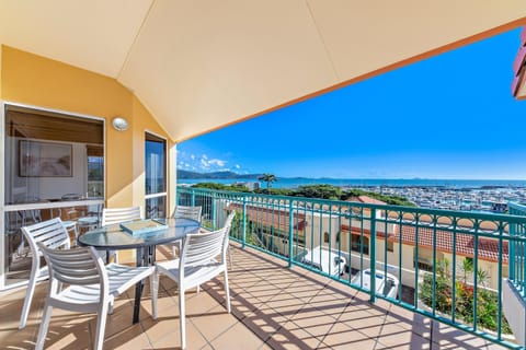 Day, View (from property/room), Balcony/Terrace, Sea view