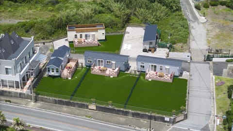 Property building, Day, Natural landscape