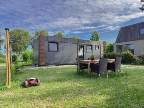 Property building, Garden, Garden view