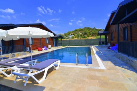 Pool view, Swimming pool, sunbed