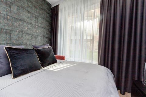 Bed, Living room, Bedroom