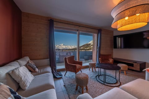 Living room, Mountain view