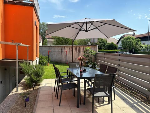 Balcony/Terrace, Garden view