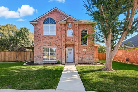 Property building, Spring, Day