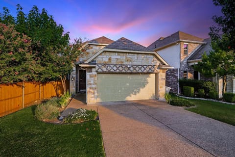 Property building, Day, Garden