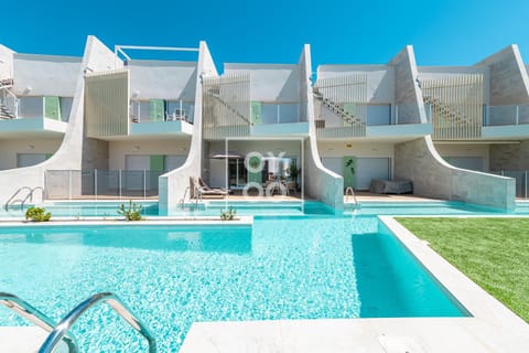 Property building, Pool view, Swimming pool, sunbed