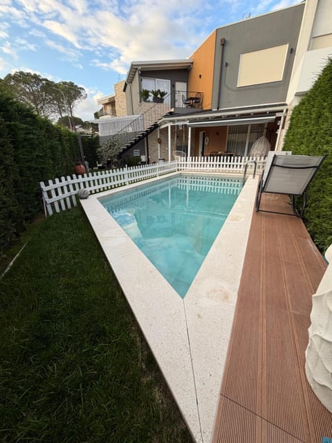 Garden, Swimming pool