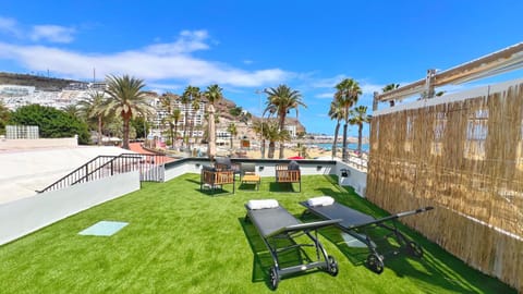 Solarium, Sea view