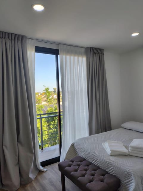 Bedroom, Garden view