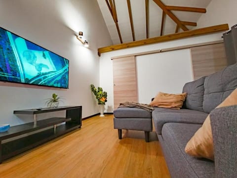 Communal lounge/ TV room, TV and multimedia, Living room