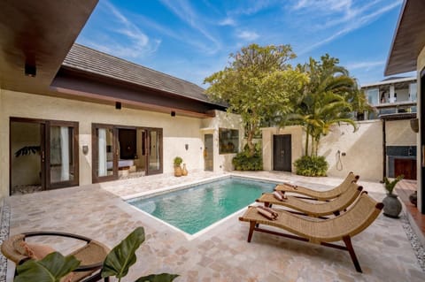 Property building, Day, Natural landscape, Pool view, Swimming pool, sunbed