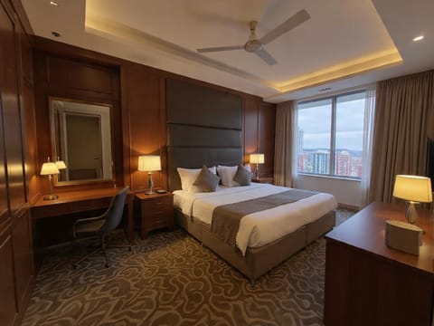 Bed, TV and multimedia, Photo of the whole room, Bedroom, hair dresser, wardrobe