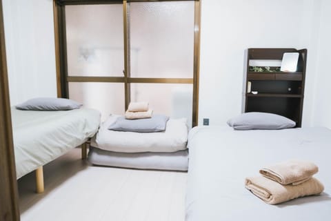 Patio, Bed, View (from property/room), Balcony/Terrace, Photo of the whole room, Bedroom, Area and facilities, group of guests, Family, furniture, heating, internet, storage, wardrobe, air conditioner
