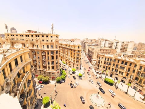 Property building, Day, Neighbourhood, Bird's eye view, City view, Street view, Location, Parking