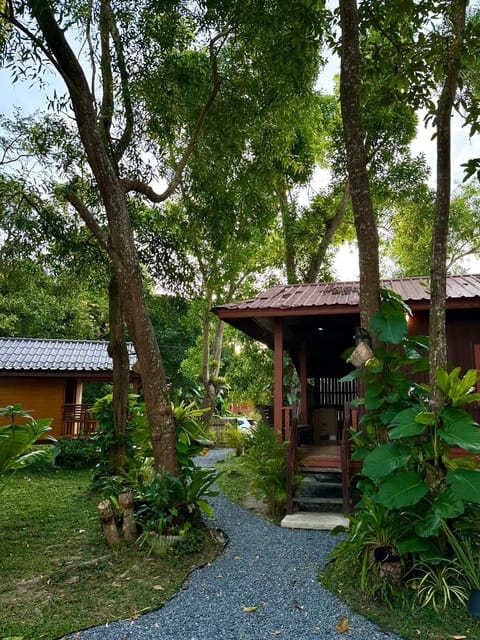 Property building, Day, Natural landscape, Garden