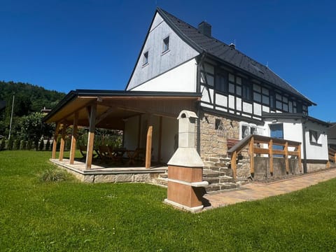 Property building, Garden