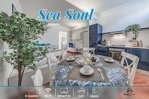 Kitchen or kitchenette, Seating area, Dining area