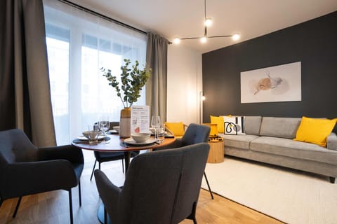 Living room, Photo of the whole room, Dining area