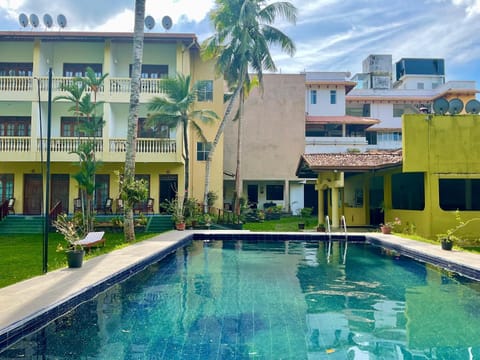 Swimming pool