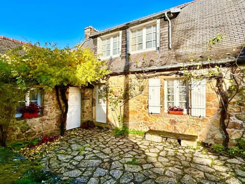 Property building, Spring, Day