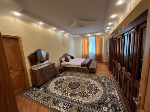 Bed, TV and multimedia, Photo of the whole room, Bedroom, wardrobe
