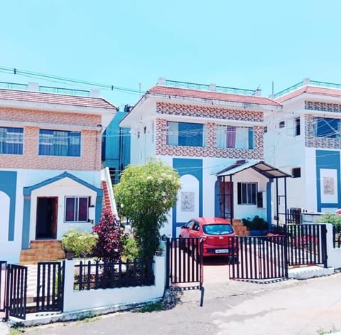 Property building, Parking