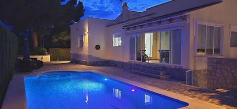 Night, Swimming pool