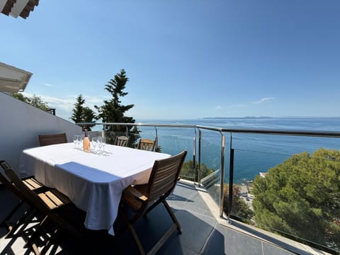 Natural landscape, Balcony/Terrace, Sea view