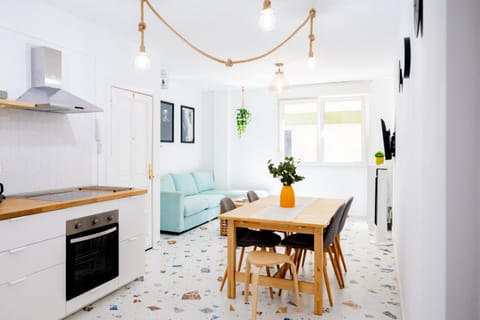 Kitchen or kitchenette, Living room